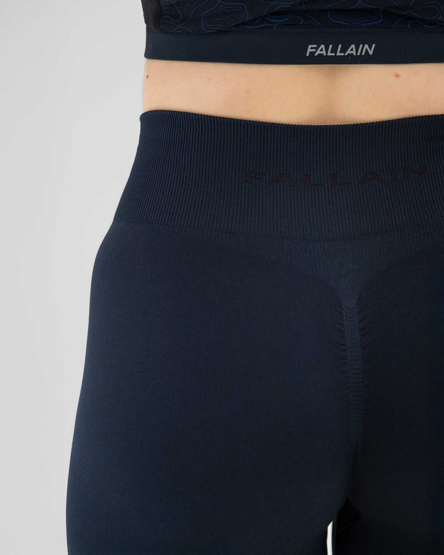 DUBH-GORM SEAMLESS LEGGINGS