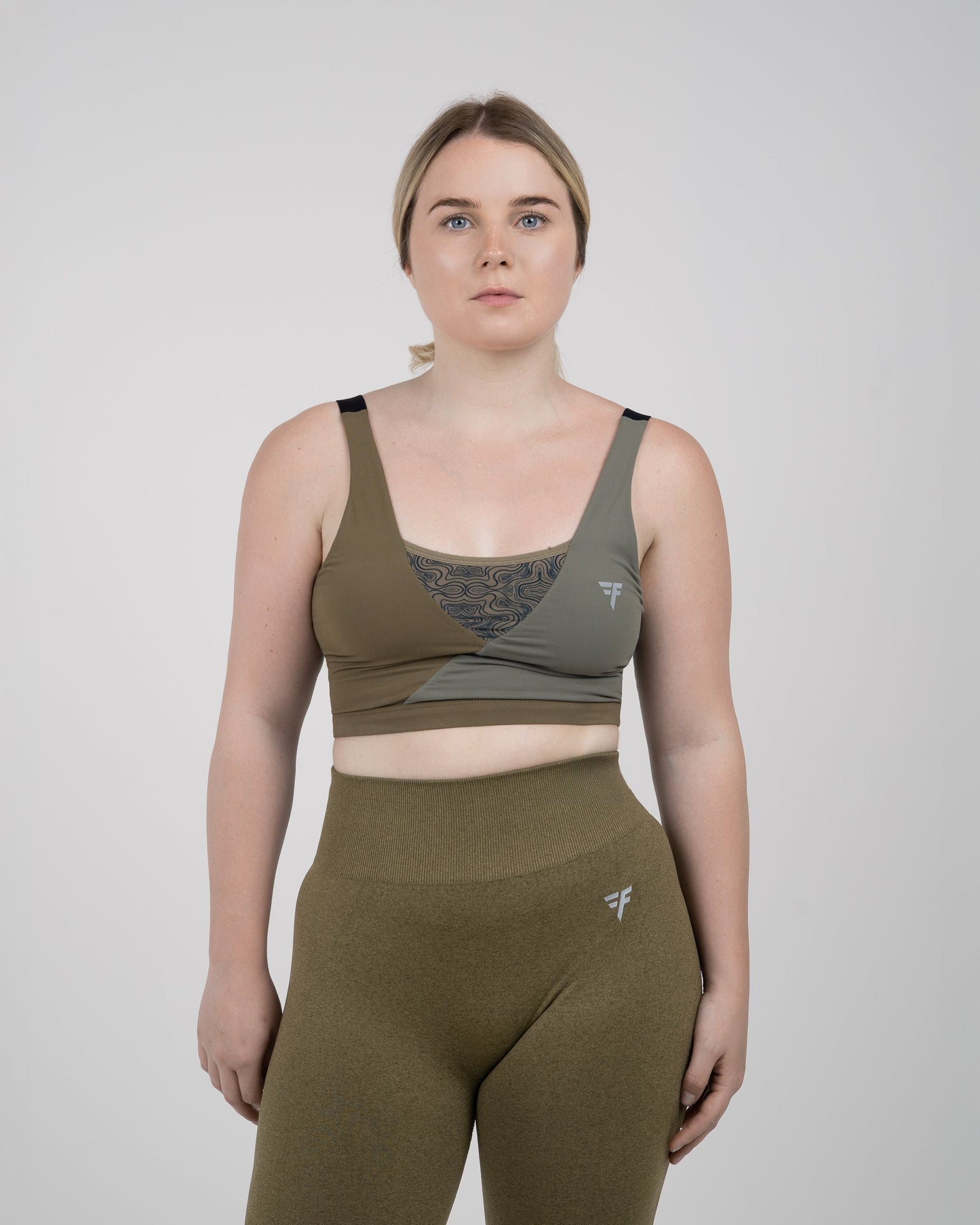 CÒINEACH SPORTS BRA